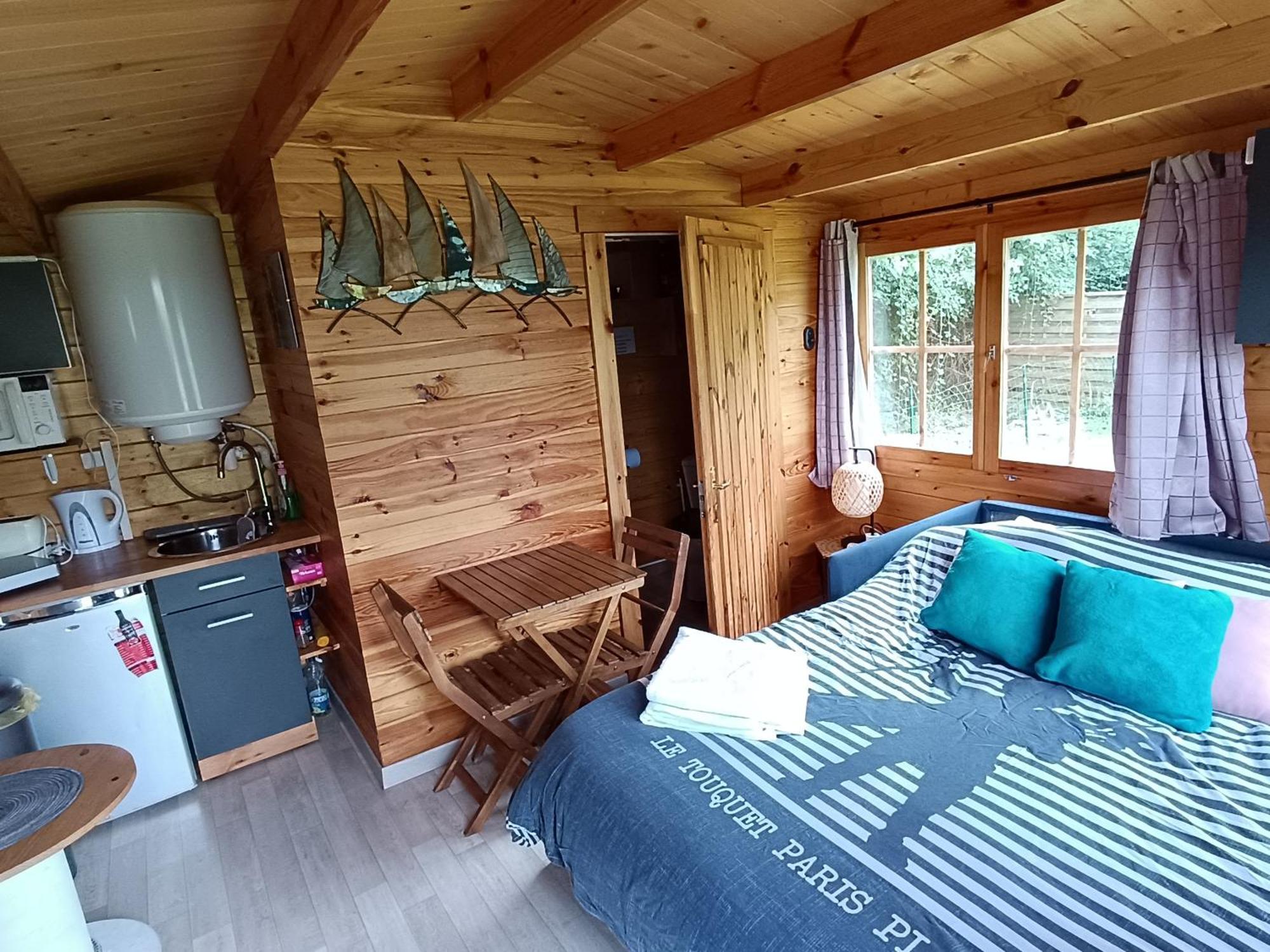 Gite Les Chalets Du Fliers Verton Meubles De Tourisme Classes 2 Etoiles Berck Habitación foto